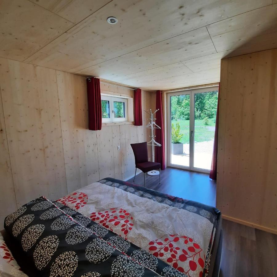 Sils im Domleschg Aktien 11 / A=Obere Wohnung / B=Untere Wohnung מראה חיצוני תמונה